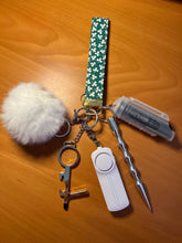 Load image into Gallery viewer, Luck of the Irish Keychain